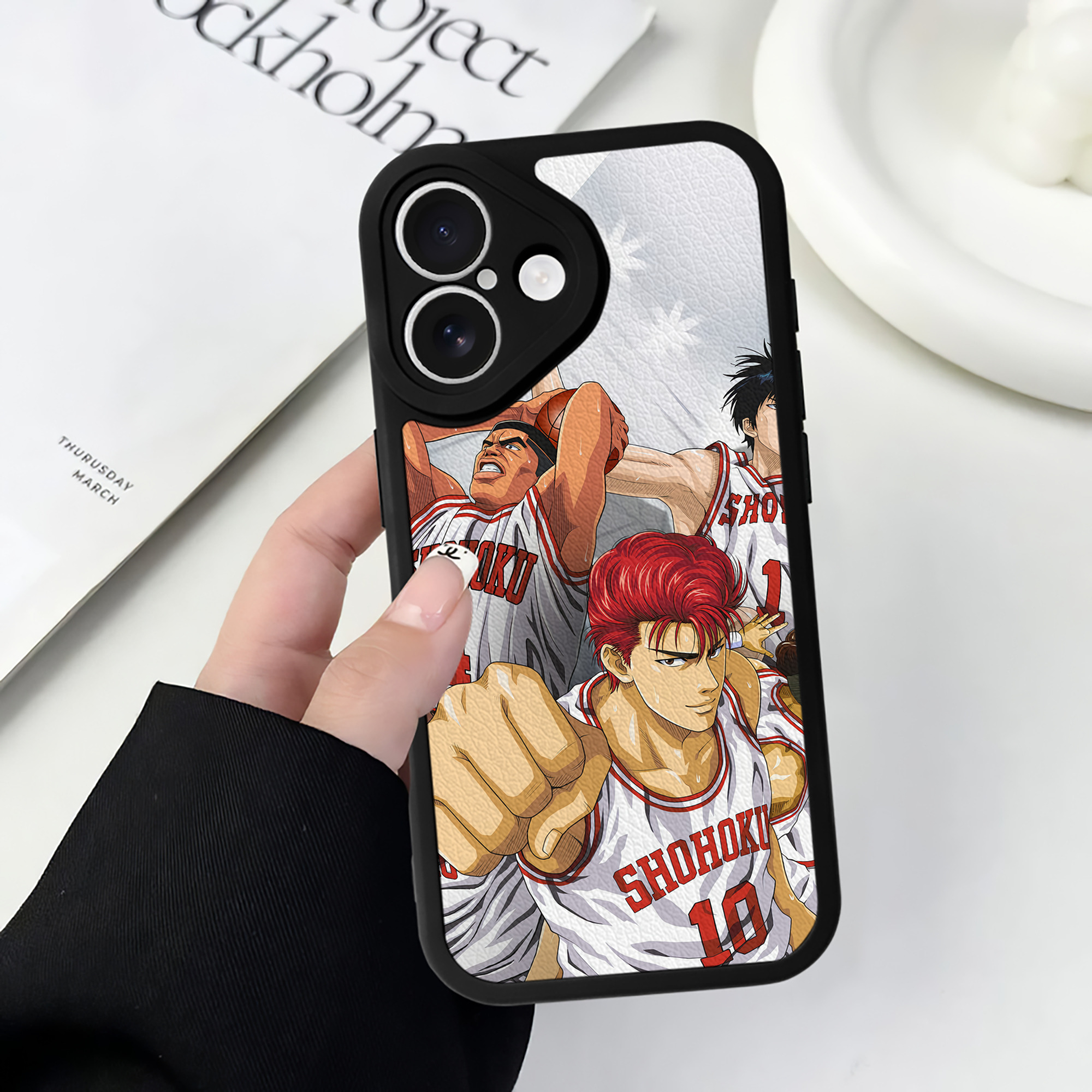 （画像用） SLAM DUNK／スラムダンク 【iPhone 16シリーズ対応】シリコンスマホケース（レザー調） 材質：シリコン